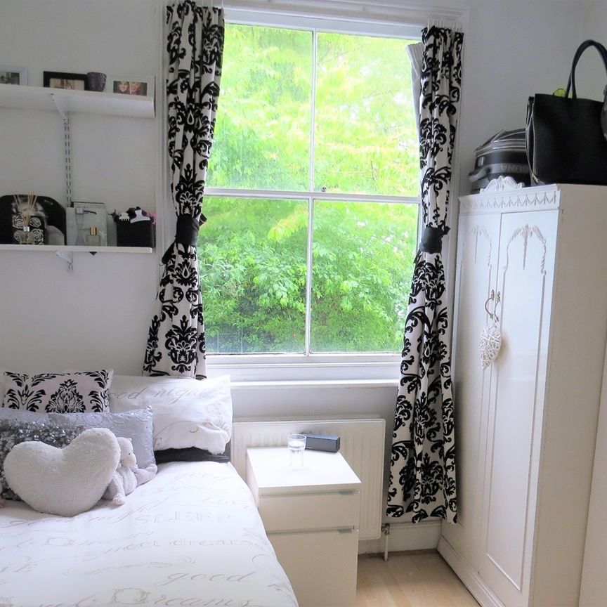 5 Bed Terraced House, Caledonian Road, BN2 - Photo 1