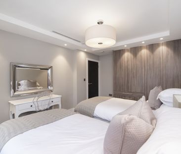 Court Close St. Johns Wood NW8 - Photo 3