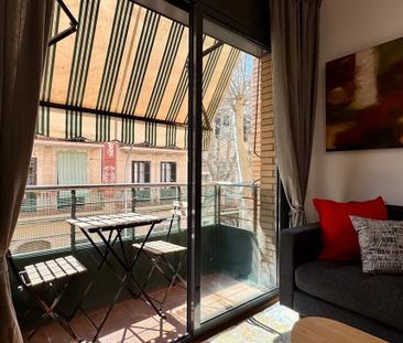 Carrer de Valladolid, Barcelona, Catalonia 08014 - Photo 1