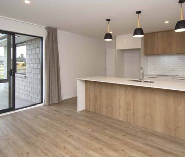 Modern Comfort and Convenience! - Photo 2