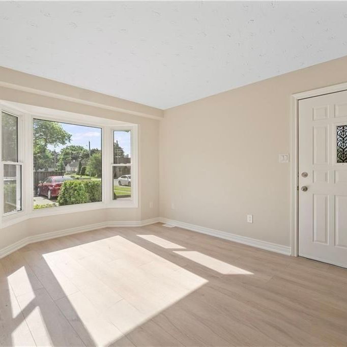 For Lease - 6344 DRUMMOND Road Unit# 1, Niagara Falls, Ontario - Photo 1