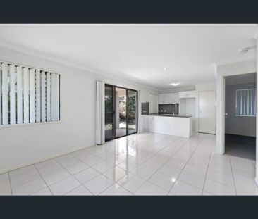 8 Aspen Street, Rural View, Qld 4740 - Photo 1