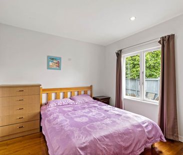 This beautifully presented 4-bedroom house at Mt Wellington - Photo 4