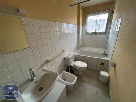 Location Appartement 1 pièce 34m² CLERMONT FERRAND 63000 - Photo 4