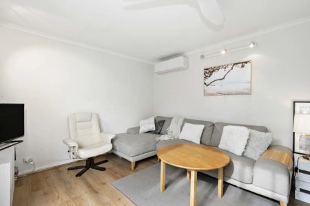 Unit 8/15 Seaview Road, - Photo 2