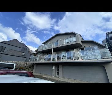 Charming one-bedroom apartment by the river - Photo 4