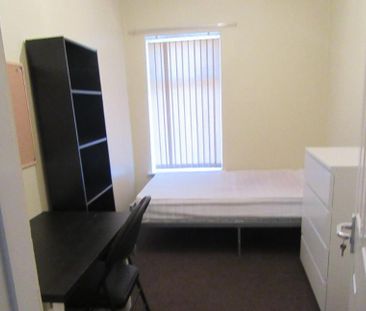 5 bedroom terraced house to rent - Photo 2