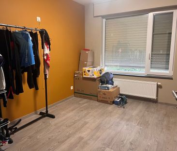 Gelijkvloerse villa met tuin in rustige woonwijk Ieper - Photo 4