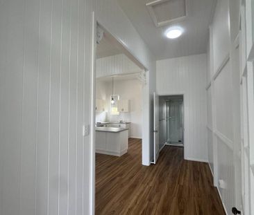 Beautifully Renovated Unit in Great Location - Photo 2