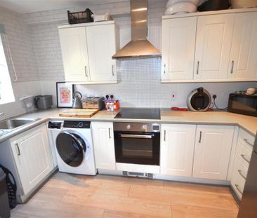 2 bedroom apartment to rent - Photo 4