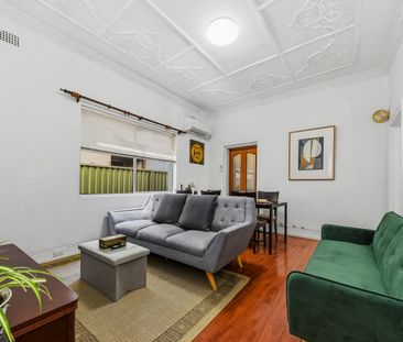 Fully Furnished 5-Bedroom Accommodation | Gas, Water & Internet Inc... - Photo 1