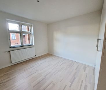 Skøn lejlighed i hjertet af Silkeborg - Photo 3
