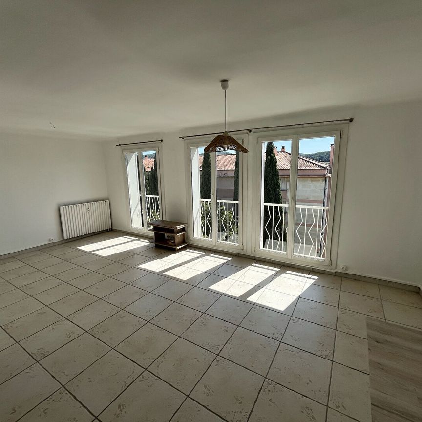 AIX SUD - T4 AVEC STATIONNEMENT PROCHE AUTOROUTES, - Photo 1