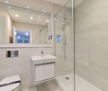 Croft Road, Godalming, Surrey, GU7 - Photo 4