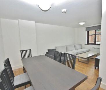 6 bedroom flat to rent - Photo 2
