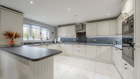 Ravenscourt - Photo 4
