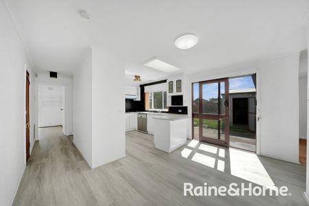 A Charming Melton Home for Rent - Photo 4