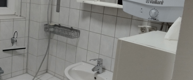 Moderne 4-Zimmer-Wohnung mit Balkon in Nieder-Eschbach - Photo 1