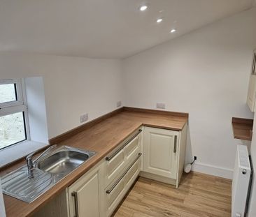 Redruth, Redruth, TR15 - Photo 1