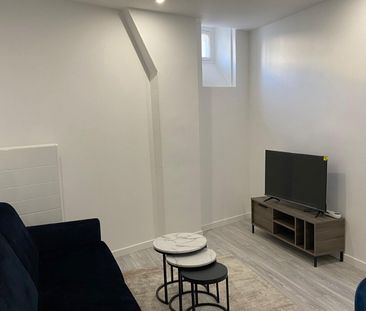 Appartement à louer 2 pièces • 32 m2 Paris 18 - Photo 3