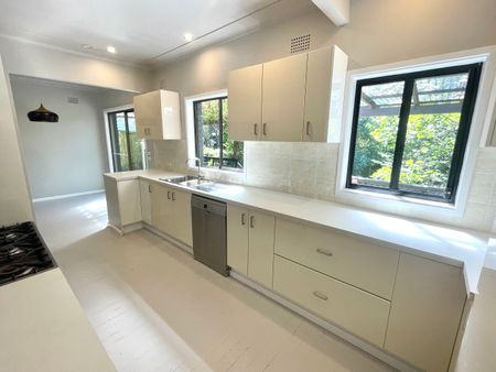 40 Darley Street, Forestville NSW 2087 - House For Rent | Domain - Photo 5