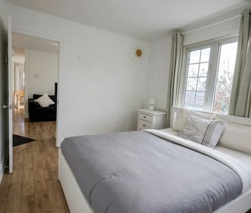 Rue Eadie - Photo 5