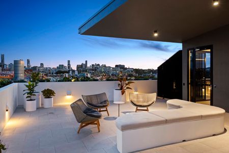 Designer Style and Luxury Living with a Rooftop Pool! - Photo 4