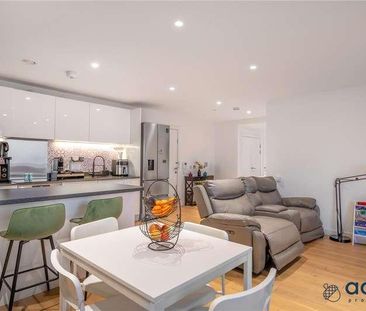 Everly House, London, NW9 - Photo 4