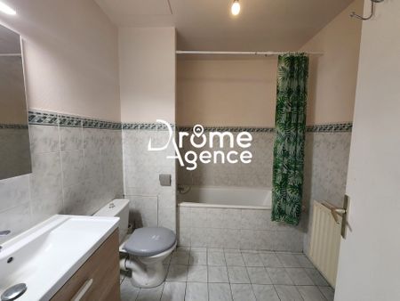 Location Appartement 3 pièces 91m² VALENCE 26000 - Photo 4