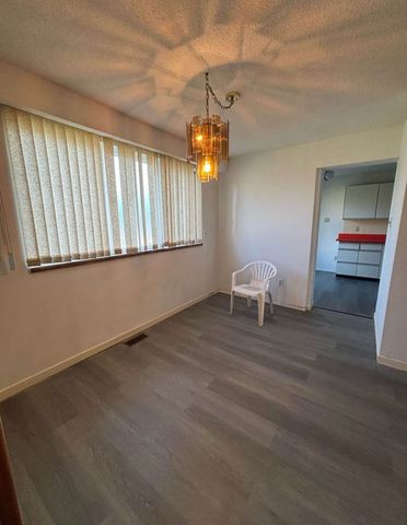 For Lease - 129 Ernest Avenue, Toronto, Ontario - Photo 2