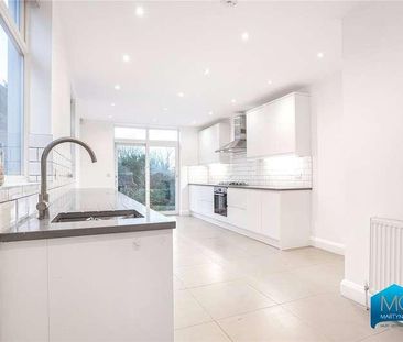 Kingsgate Avenue, London, N3 - Photo 3