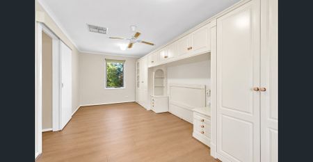 Enjoy Comfortable Living in This Well-Presented Home - Photo 3