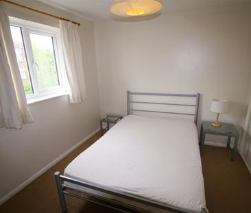 Dakin Close, Maidenbower - Photo 1