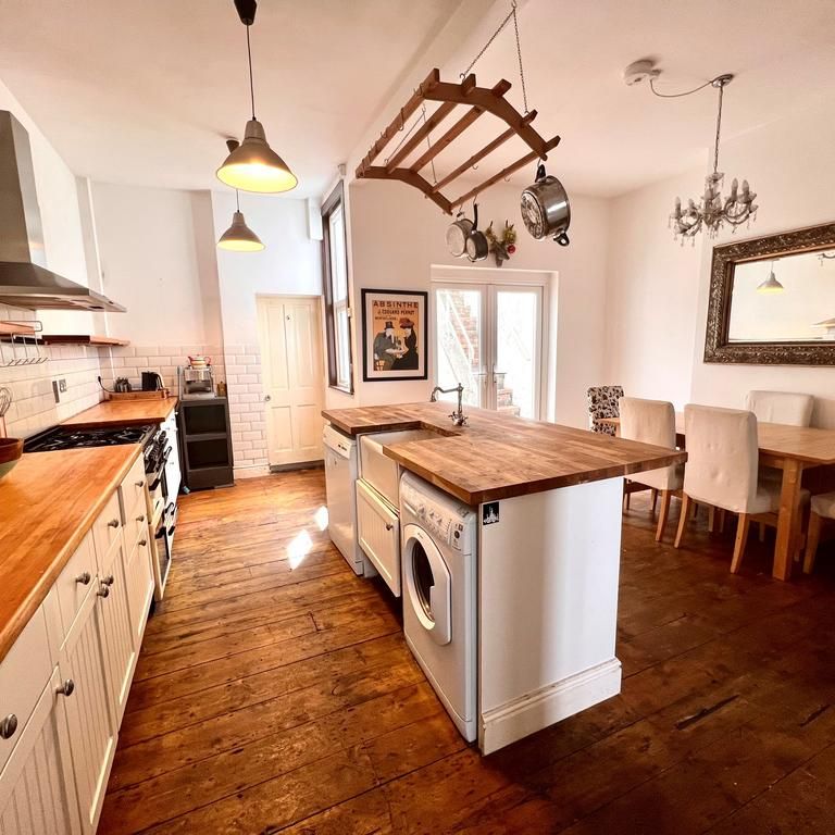 3 bedroom house to rent - Photo 1