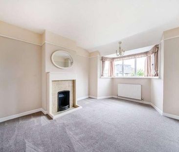 Chiltern Drive, Surbiton, KT5 - Photo 3