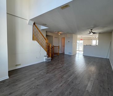 For Lease - 280 Tivoli Private Unit# 4, Cityview - Parkwoods Hills ... - Photo 1