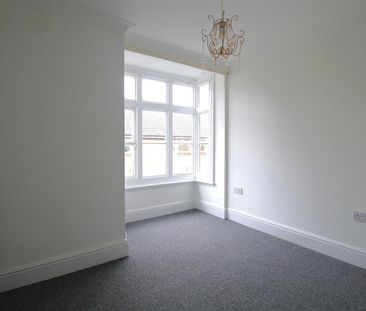 London Road South, Lowestoft - Photo 3