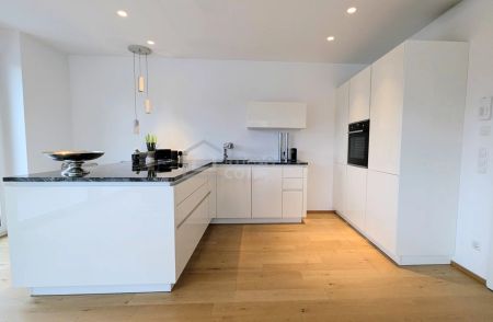 Exklusive Penthouse-Wohnung | 188m² Terrasse | Koblach | Bergblick | TG-Stellplatz - Photo 5