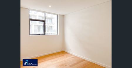 A Prestigious Two Bedroom Apartment - Photo 2