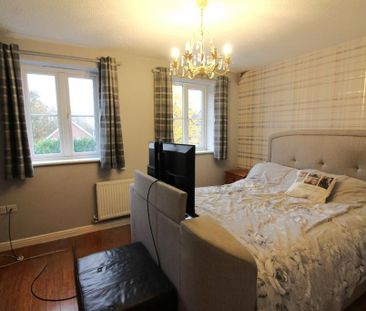 3 bedroom detached house to rent - Photo 4