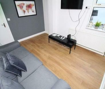 Room in a Shared House, Stafford Road, SO15 - Photo 1