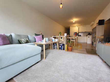 GERENOVEERD APPARTEMENT IN 2020 MET 1 SLAAPKAMER EN TERRAS, in het centrum van Gent. - Photo 4