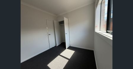 Stunning 4-Bedroom Family Home in Clyde North - Photo 2