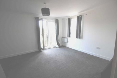 Price £1,500 pcm - Available 17/01/2026 - Unfurnished - Photo 5