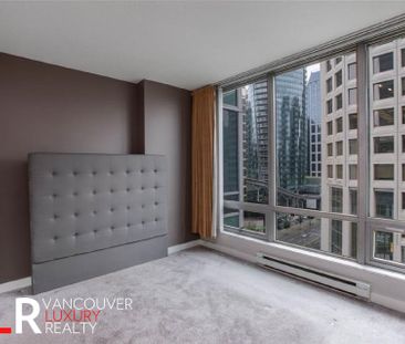 Condo in Downtown Vancouver, BC - Photo 5