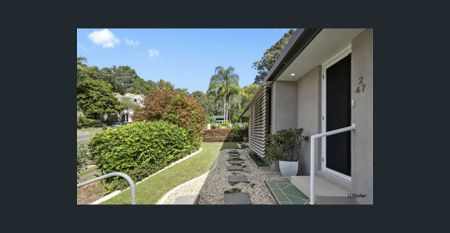 THREE BEDROOM DUPLEX - GREAT LOCATION - Photo 4