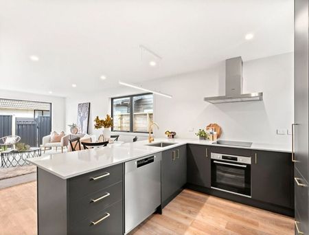 Brand-New 2-Bedroom Home in Silverstream - Photo 4