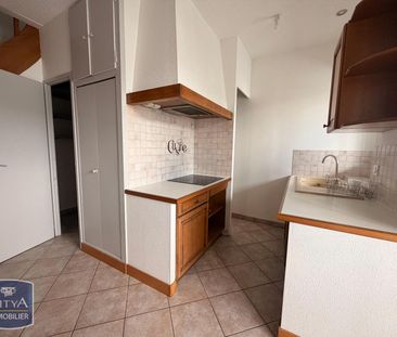 Location Maison 4 pièces 85m² MIRIBEL 01700 - Photo 2