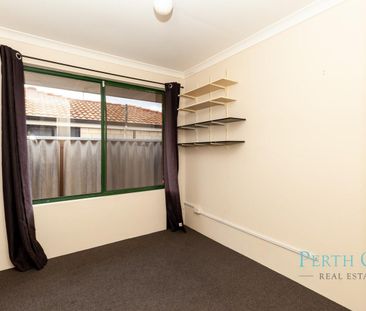 Discover the Family Gem in SevilleGrove - Photo 5