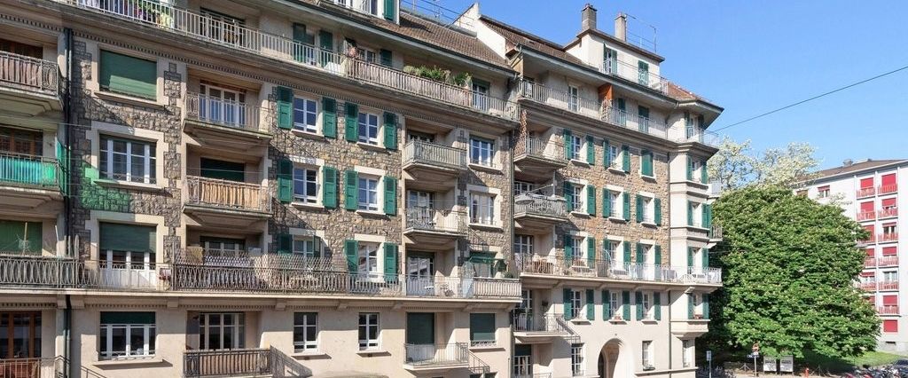 Charmilles - Joli appartement avec balcon - Photo 1